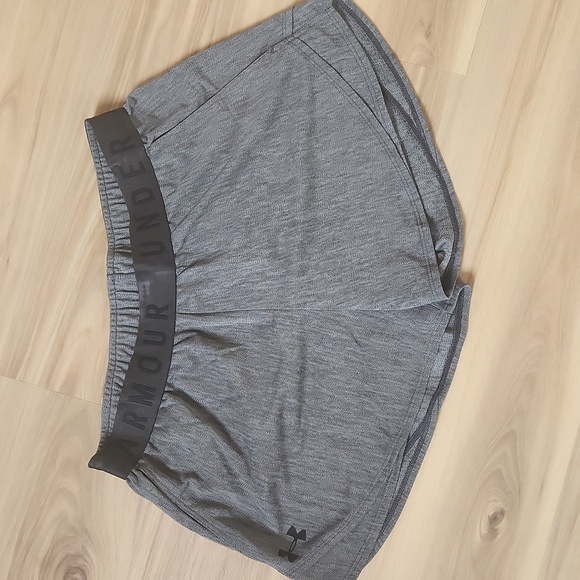 Womens under armour shorts - Picture 1 of 4